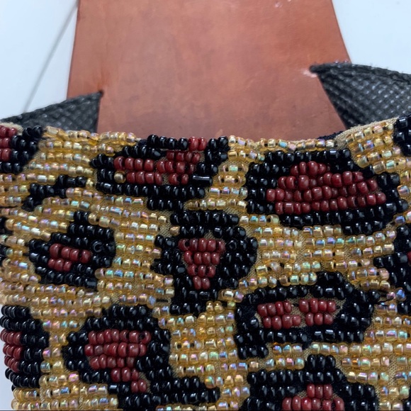 Wooden cheetah slides - Picture 5 of 7